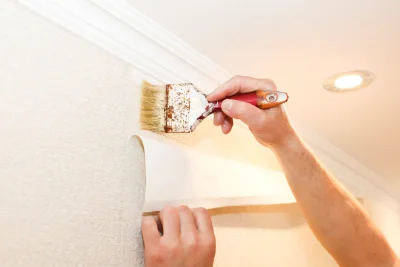 Pose de papier peint à Bilia — revêtements muraux et toiles de verre